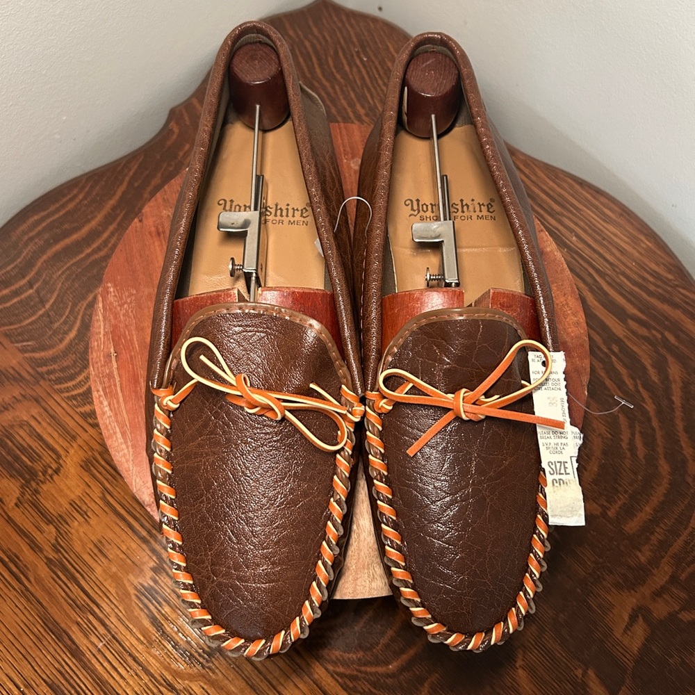 Vintage 80s Moccasin Slippers Yorkshire Shoes For Men Size 9 - Picture 2 of 8